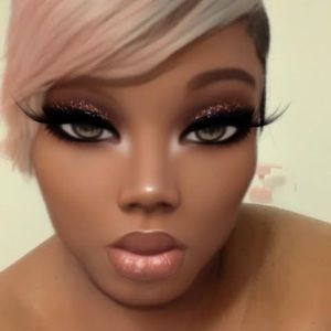 Meet your Posher, Kenyaetta